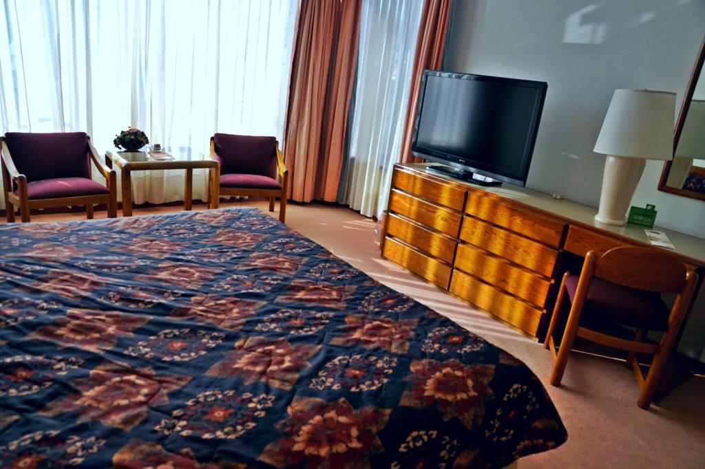 Real Plaza Hotel & Convention Center La Paz Bilik gambar